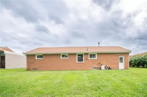 Exterior - 1615 Whipple Ave NW, Canton, OH 44708 photo 3 of 4
