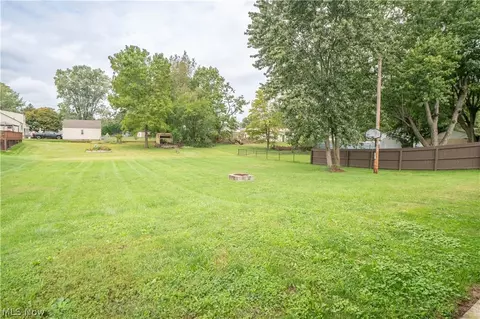 Exterior - 1615 Whipple Ave NW, Canton, OH 44708 photo 4 of 4