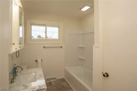 Bath - 1615 Whipple Ave NW, Canton, OH 44708 photo 1 of 3