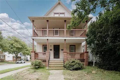 379 E 162nd St, Cleveland, OH 44110