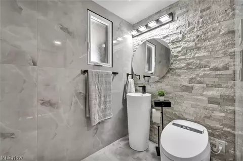Bath - 36265 Timberlane Dr, Solon, OH 44139 photo 6 of 6