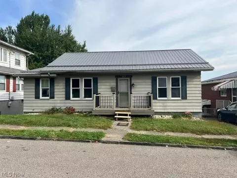 109 High St, Saint Clairsville, OH 43950