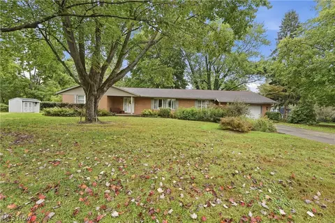 1971 Rosewood Dr, Kent, OH 44240