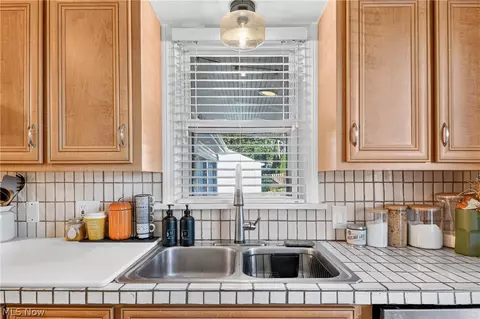 Kitchen - 7004 Southern Blvd, Boardman, OH 44512 photo 3 of 3