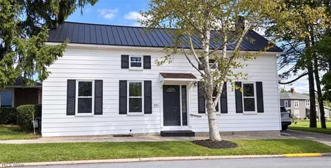 27 E Main St, Lucas, OH 44843
