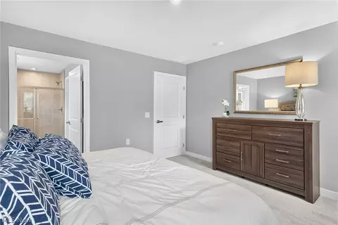 Bedroom - 302 Ridgewater Dr, Elyria, OH 44035 photo 2 of 4