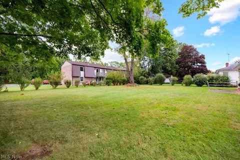 Exterior - 124 Yunker Ct, Elyria, OH 44035 photo 5 of 5