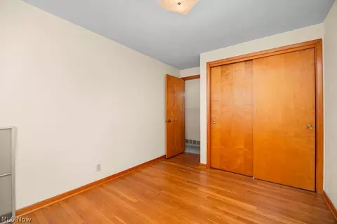 Bedroom - 124 Yunker Ct, Elyria, OH 44035 photo 8 of 9