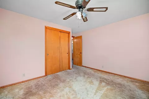 Bedroom - 124 Yunker Ct, Elyria, OH 44035 photo 5 of 9