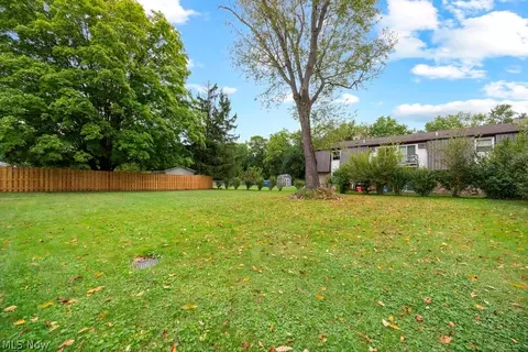 Exterior - 124 Yunker Ct, Elyria, OH 44035 photo 1 of 5