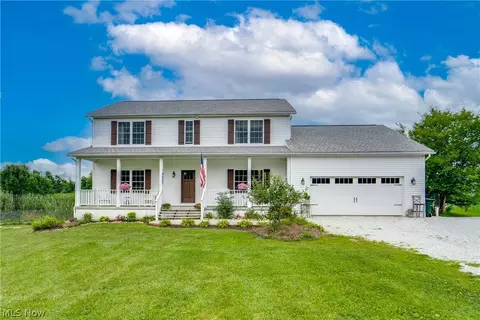 7253 Edison St NE, Hartville, OH 44632