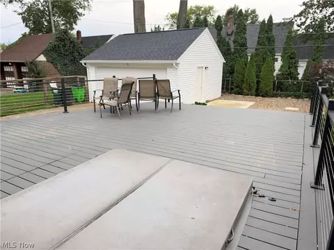 Exterior - 90 E 207th St, Euclid, OH 44123 photo 8 of 8
