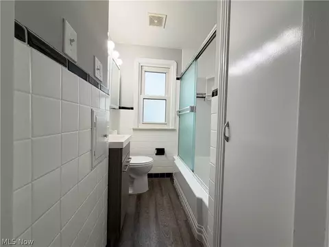 Bath - 90 E 207th St, Euclid, OH 44123 photo 3 of 3
