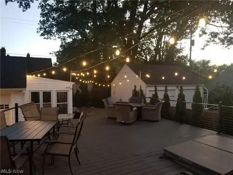 Exterior - 90 E 207th St, Euclid, OH 44123 photo 6 of 8