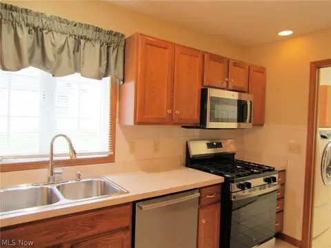 Kitchen - 7862 Walnut St #B, Boardman, OH 44512 photo 1 of 6