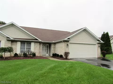 Exterior - 7862 Walnut St #B, Boardman, OH 44512 photo 2 of 6