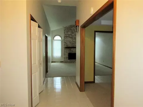 Entry Way - 7862 Walnut St #B, Boardman, OH 44512 photo 1 of 1