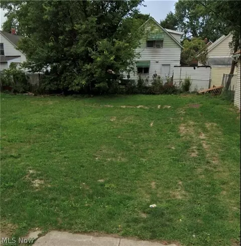 3270 W 34th St, Cleveland, OH 44109