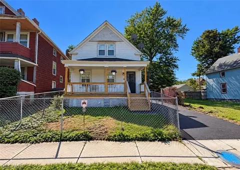 10800 Crestwood Ave, Cleveland, OH 44104