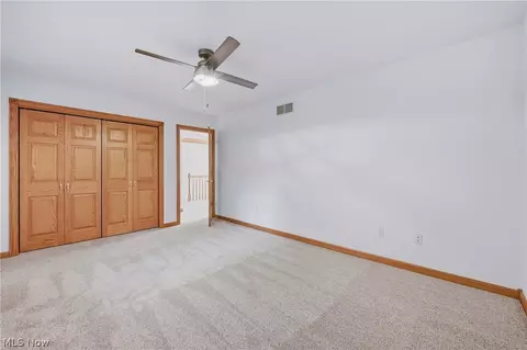 Bedroom - 2412 E Pointe Dr SE, Warren, OH 44484 photo 9 of 9