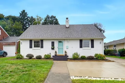 143 30th St NW, Canton, OH 44709