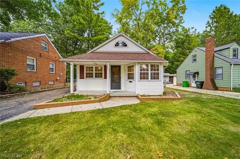 4541 Emerson Rd, South Euclid, OH 44121
