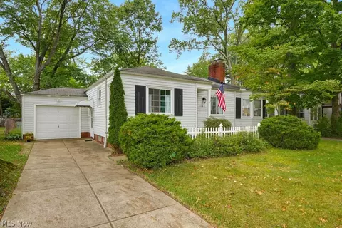 1160 Piermont Rd, South Euclid, OH 44121