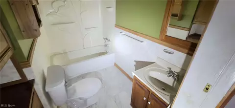 Bath - 1394 East Ave, Elyria, OH 44035 photo 1 of 1