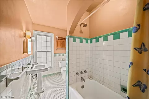 Bath - 165 S Eagle St, Geneva, OH 44041 photo 1 of 2