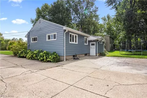 Exterior - 6860 Murray Ridge Rd, Elyria, OH 44035 photo 6 of 8