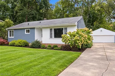 Exterior - 6860 Murray Ridge Rd, Elyria, OH 44035 photo 2 of 8
