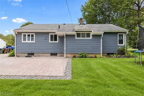 Exterior - 6860 Murray Ridge Rd, Elyria, OH 44035 photo 4 of 8