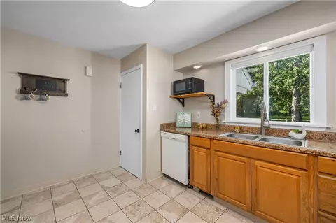 Kitchen - 6860 Murray Ridge Rd, Elyria, OH 44035 photo 1 of 5