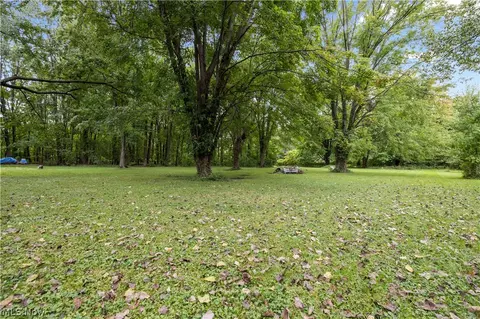 Exterior - 6860 Murray Ridge Rd, Elyria, OH 44035 photo 8 of 8