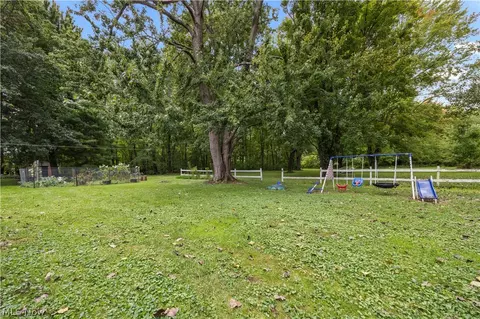 Exterior - 6860 Murray Ridge Rd, Elyria, OH 44035 photo 7 of 8