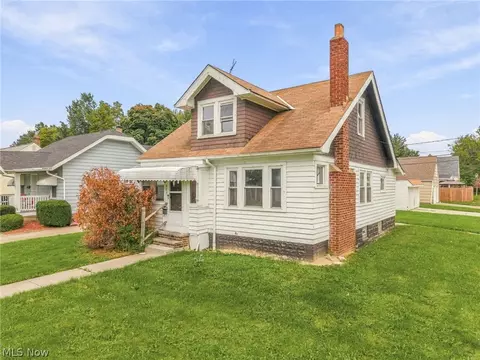 Exterior - 287 E 248th St, Euclid, OH 44123 photo 3 of 7