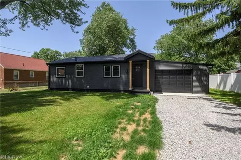 519 W Fike Ave, Orrville, OH 44667