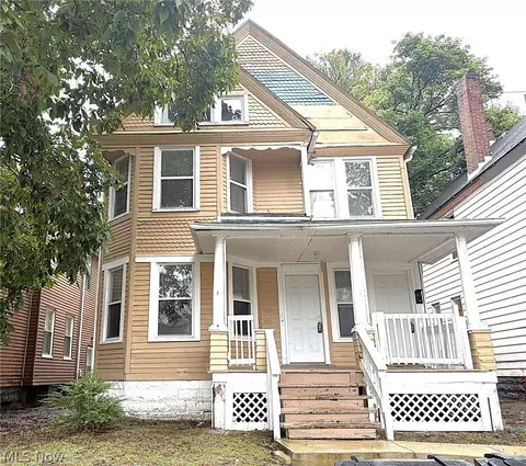 1583 E 84th St, Cleveland, OH 44103