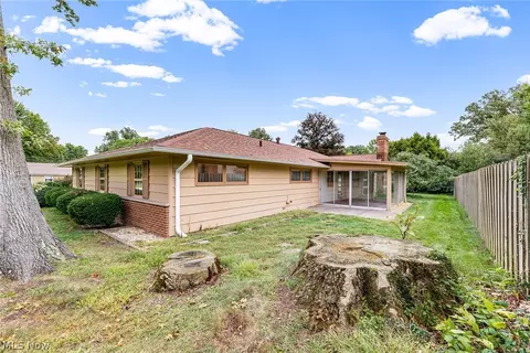 Exterior - 101 Manning Dr, Berea, OH 44017 photo 3 of 5