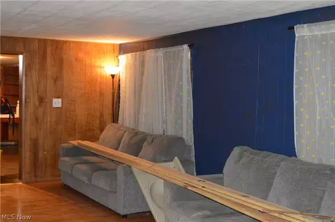 Living - 515 S Main St, Willard, OH 44890 photo 3 of 4