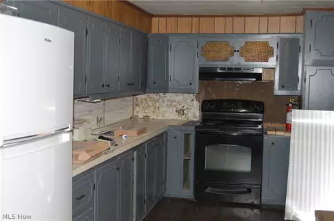 Kitchen - 515 S Main St, Willard, OH 44890 photo 1 of 1