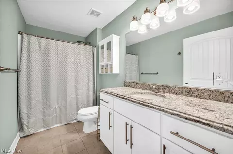 Bath - 9523 Larimar Dr, Willowick, OH 44095 photo 1 of 2