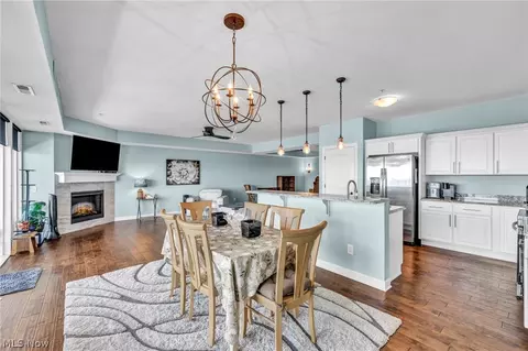 Dining - 9523 Larimar Dr, Willowick, OH 44095 photo 2 of 3