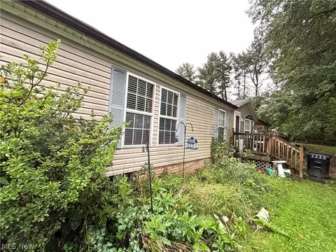 49769 State Route 14, East Palestine, OH 44413