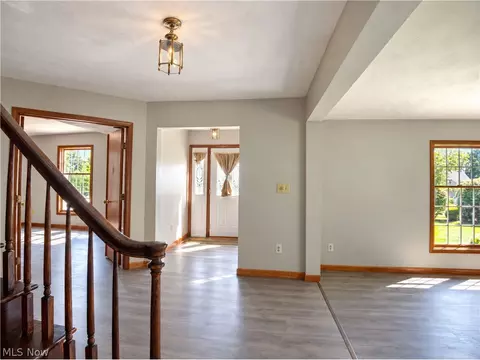 Entry Way - 7708 Buchanan Dr, Boardman, OH 44512 photo 2 of 2