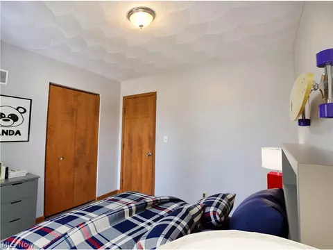 Bedroom - 7708 Buchanan Dr, Boardman, OH 44512 photo 6 of 10