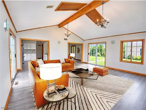 Living - 7708 Buchanan Dr, Boardman, OH 44512 photo 3 of 8