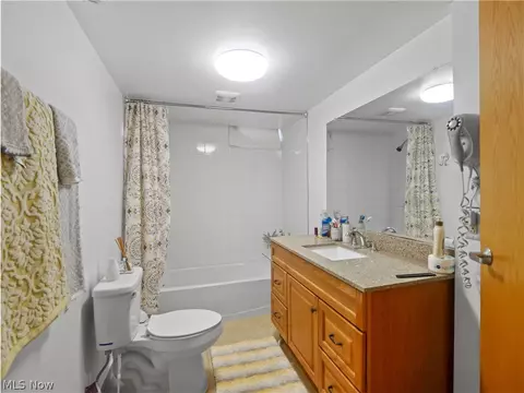 Bath - 7708 Buchanan Dr, Boardman, OH 44512 photo 6 of 6