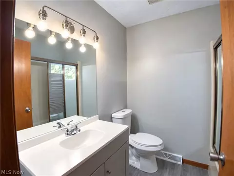 Bath - 7708 Buchanan Dr, Boardman, OH 44512 photo 5 of 6