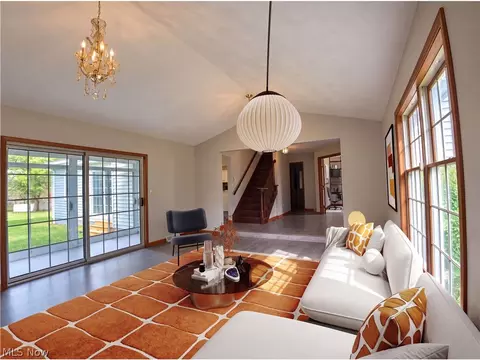 Living - 7708 Buchanan Dr, Boardman, OH 44512 photo 8 of 8